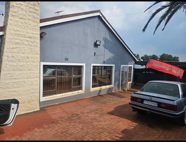 3 BEDROOM HOUSE FOR SALE IN BOSMONT